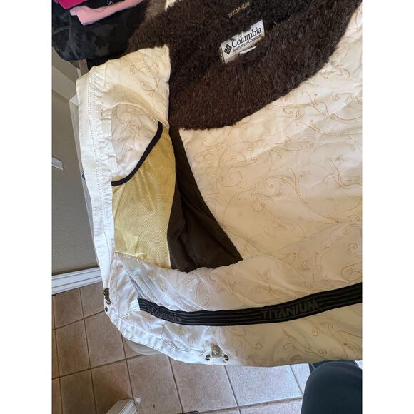 Columbia Omni Tech Snow Jacket and Pants in White Size Large - Picture 9 of 16